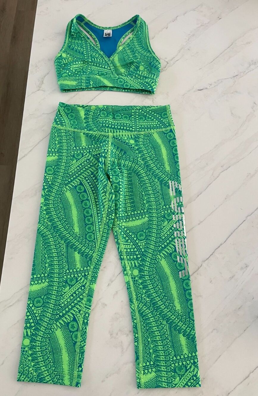 Zumba We Ar Women's Workout Set, Vibrant, XS